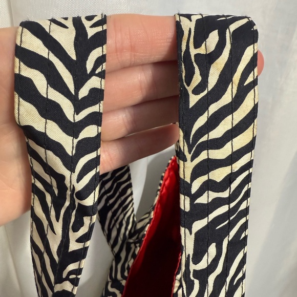 Jim Thompson Drawstring Silk Tote Zebra Print with Red Interior - Handbag Purse - Picture 8 of 8